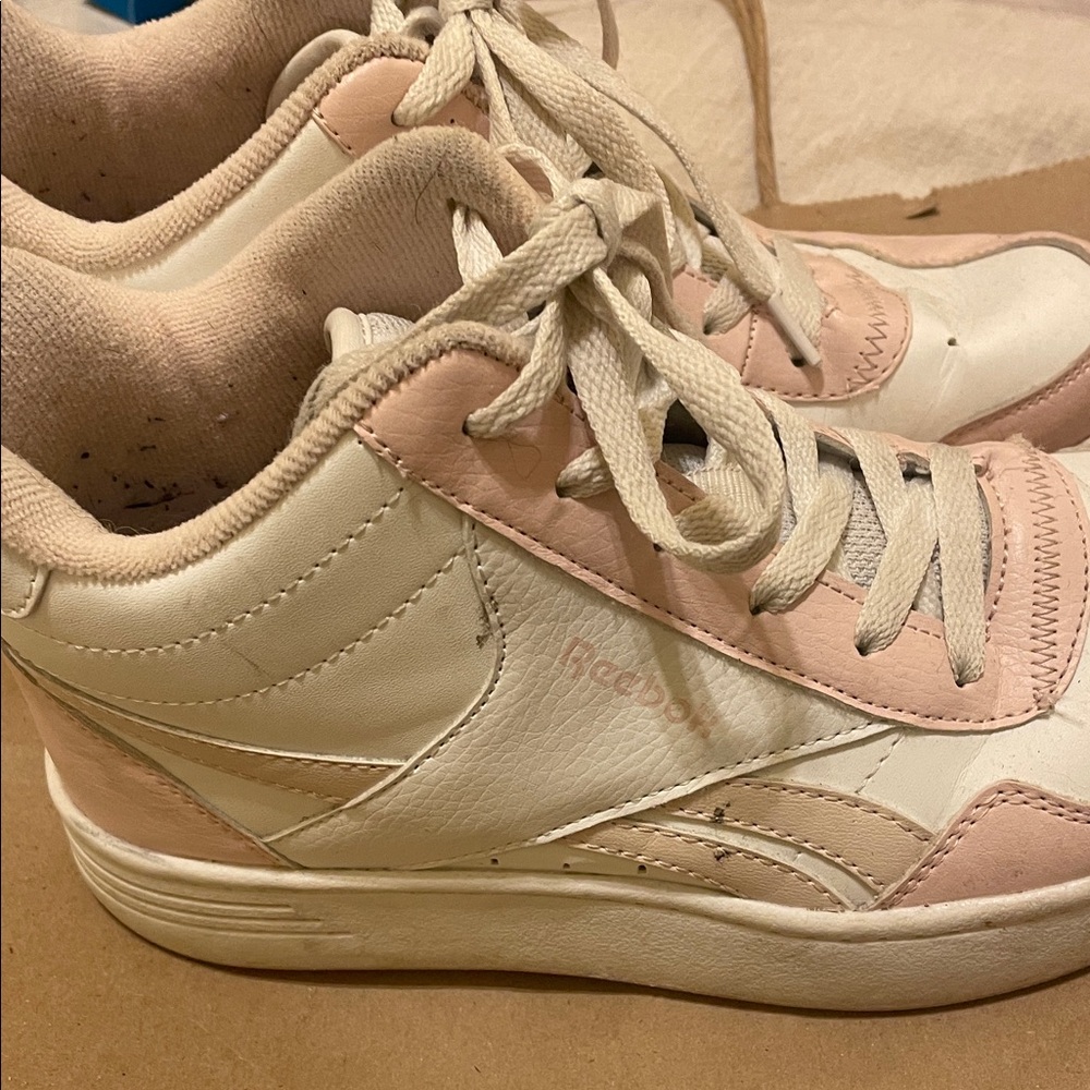 Reebok high tops size 5